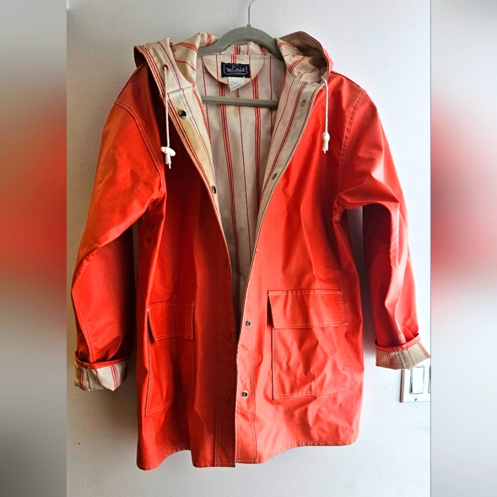 Woman's Vintage Woolrich Raincoat
